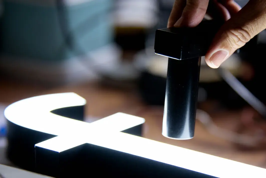 Produktionsschritt 8 - QM-Endabnahme durch unseren Qualitätsmanager